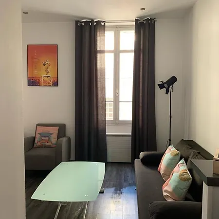 2 Pieces Centre *